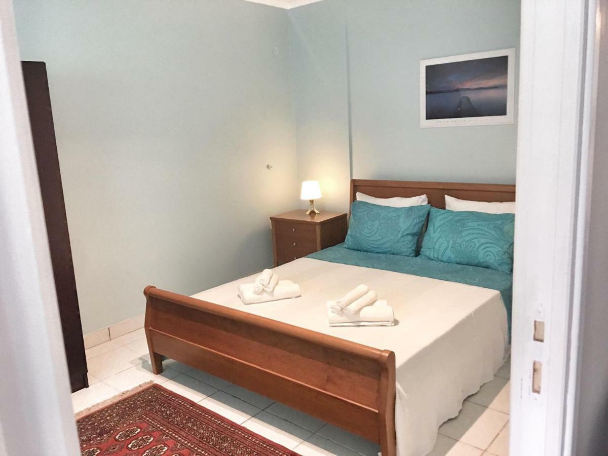 Renovated Apt 100M From Beach Wifi Ac Anavyssos Ngoại thất bức ảnh