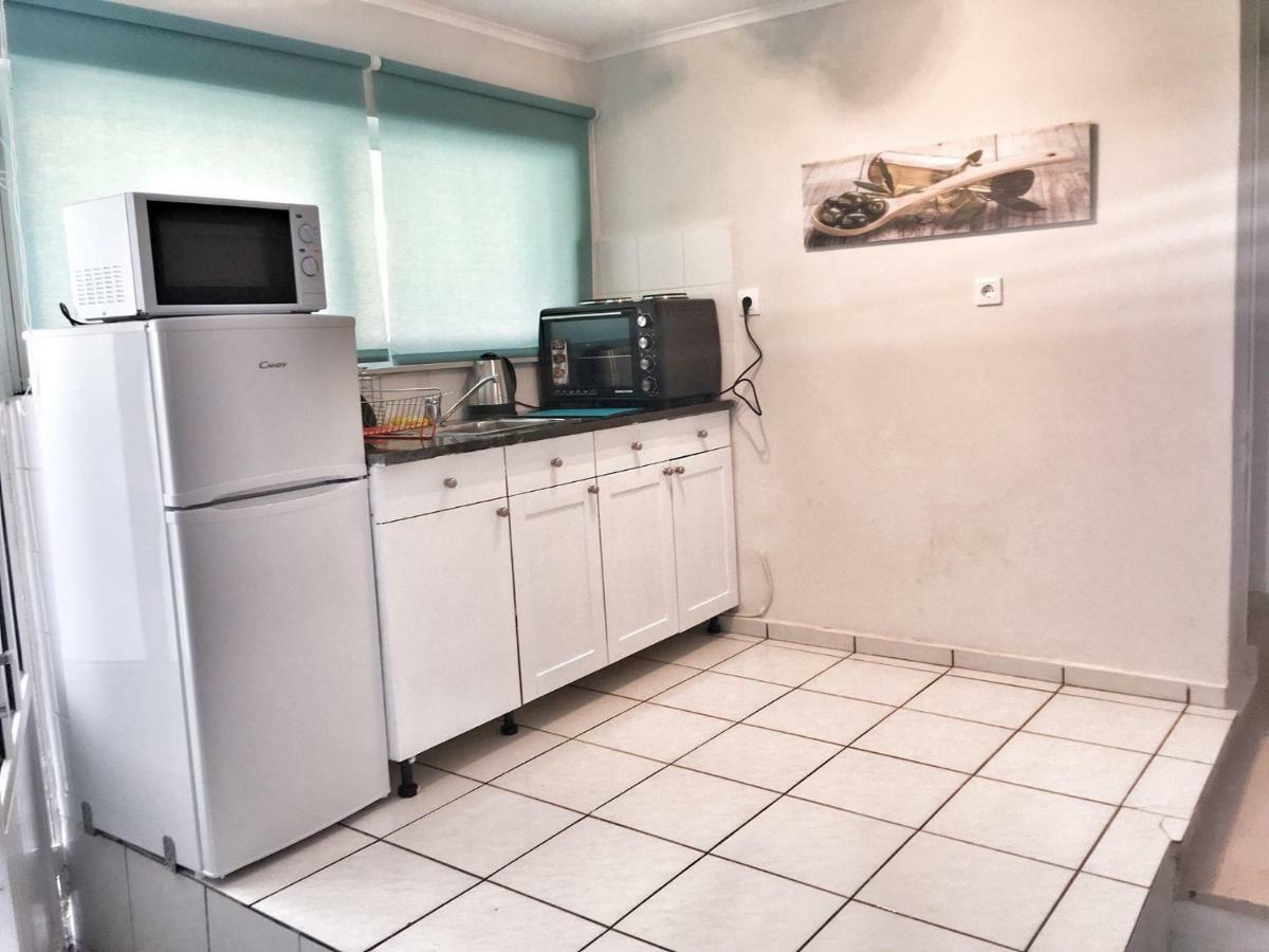 Renovated Apt 100M From Beach Wifi Ac Anavyssos Ngoại thất bức ảnh