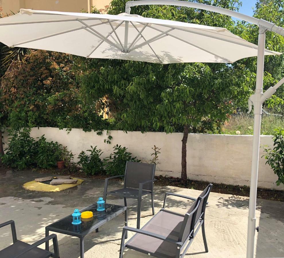 Renovated Apt 100M From Beach Wifi Ac Anavyssos Ngoại thất bức ảnh
